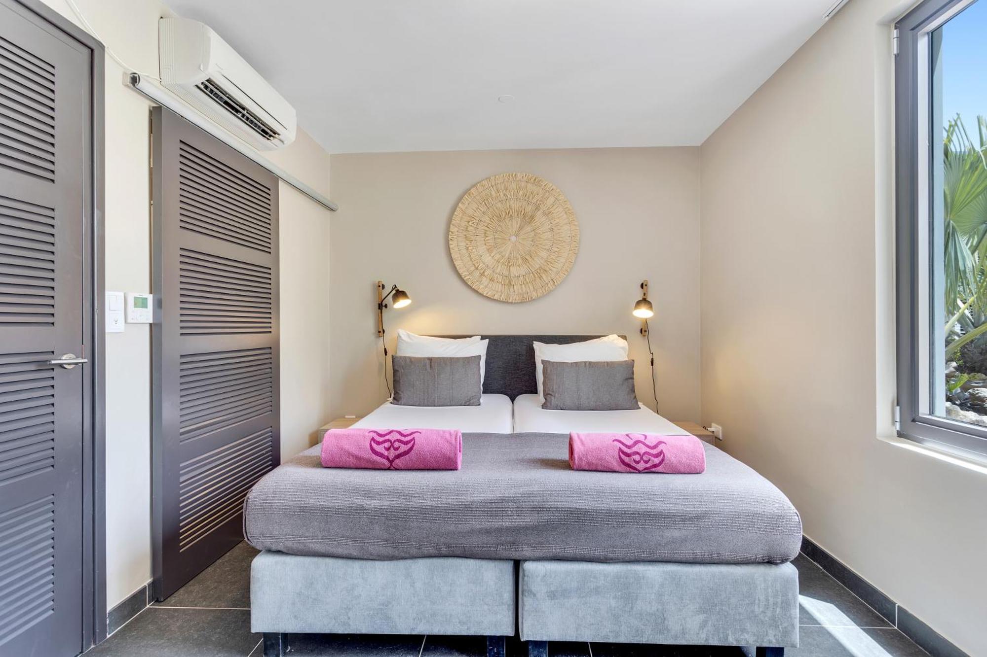 Delfins Beach Resort Bonaire, Tapestry Collection By Hilton Kralendijk Exterior foto